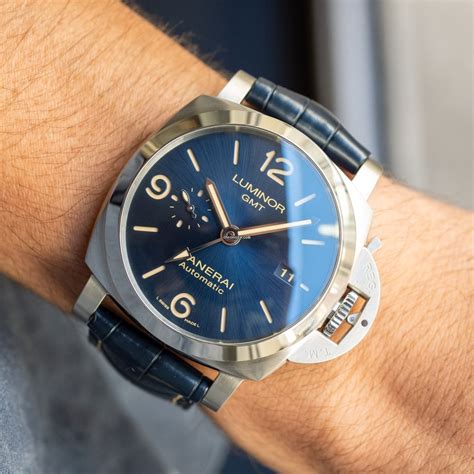 panerai ρολογια